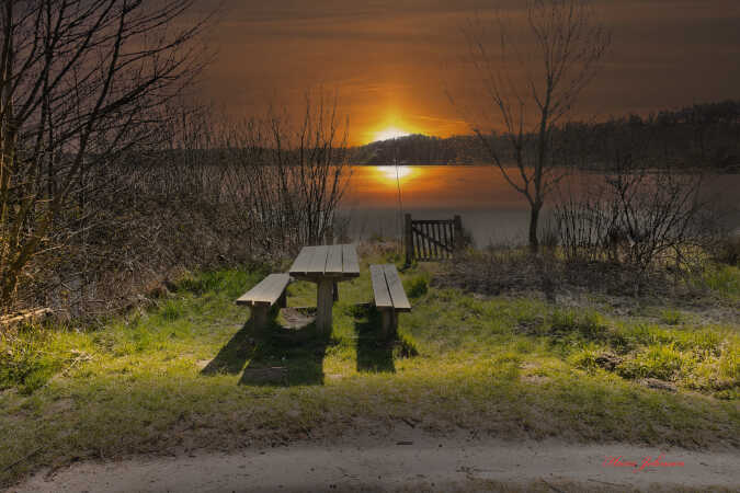 Aftenstund ved vandet